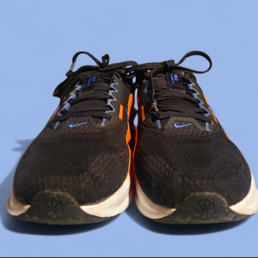 Nike Downshifter 13 Black and Orange Sneakers Men's 8½ - Picture 4 of 9
